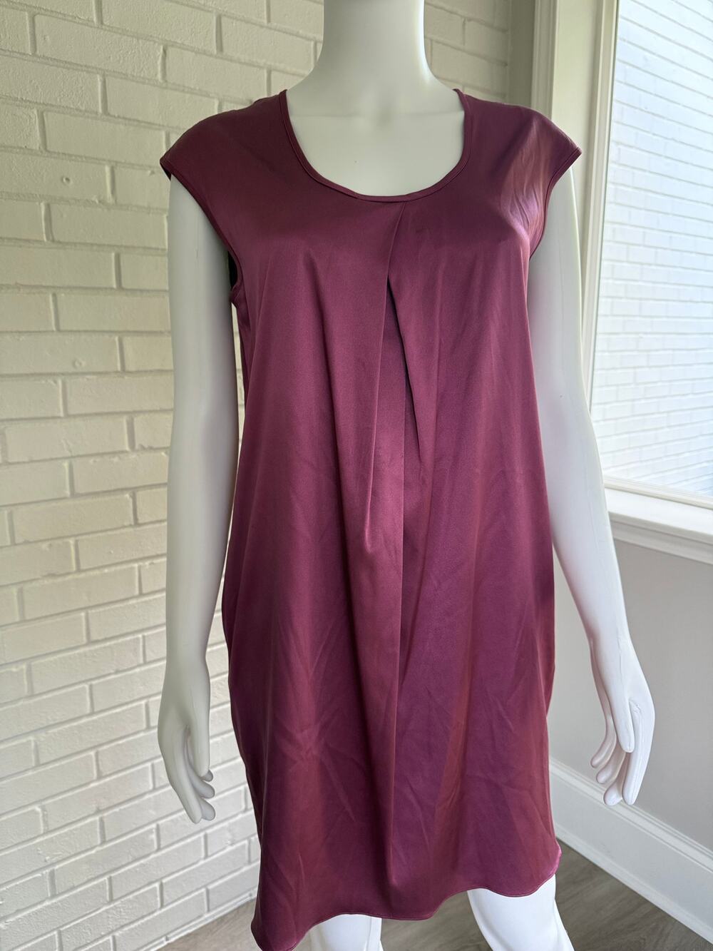 Ann Taylor 94% Silk Berry Shift Dress Small Minimalist Cap Sleeve